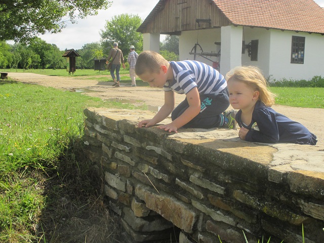 Skanzen Strnice  as rychle utk